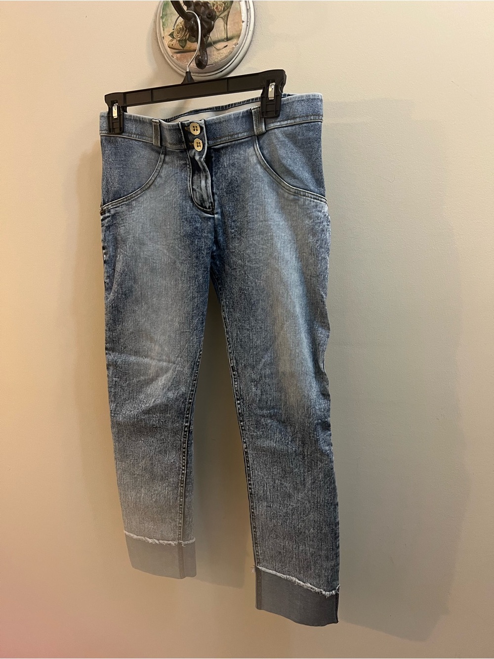 Freddy WR.UP Acid Wash Blue Stretch Denim push-up mid-Rise Jeggings Size 4 NWOT